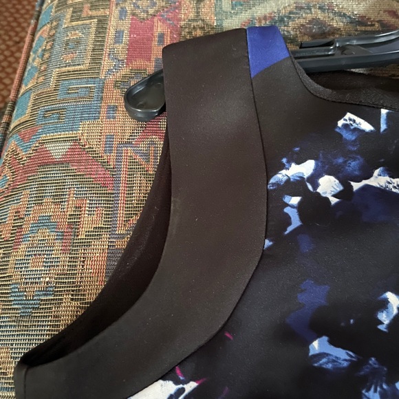 Metaphor vibrant design sheath Size Medium. - Picture 7 of 10